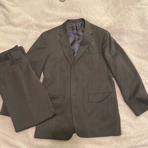 Hugo Men’s Grey Charcoal Suit Wool and Cashmere Blend 40R, 32/30